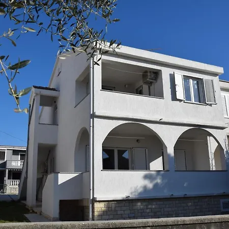 Bogdan 3 Apartment
