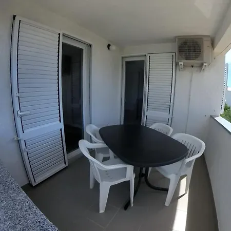 Bogdan 3 Apartment *